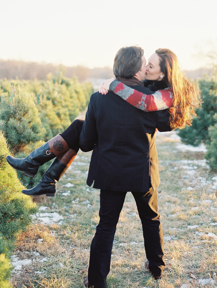 christmas_engagement_session_4