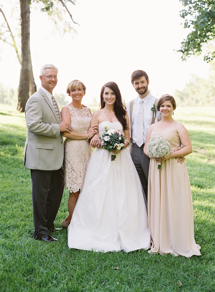 backyard-texas-diy-wedding-Brett-Heidebrecht_15