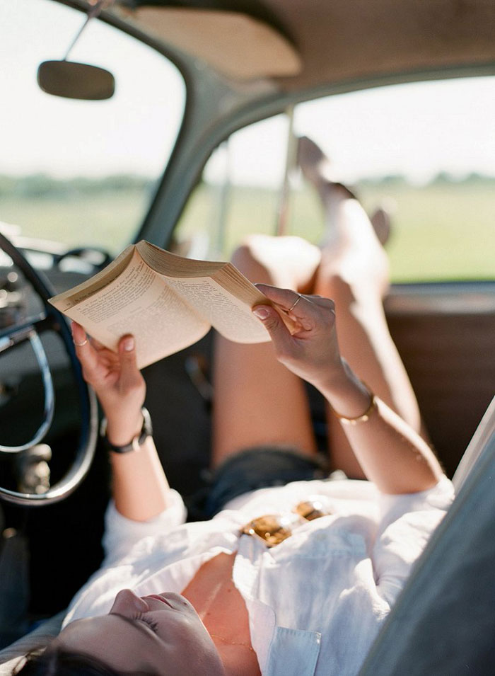 road-trip-engagment-session-vw-beetle-12