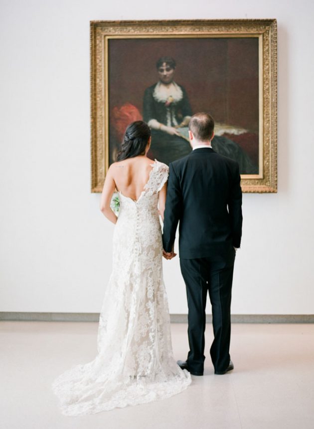 brooklyn-museum-glam-floral-modern-art-wedding-inpsiration21