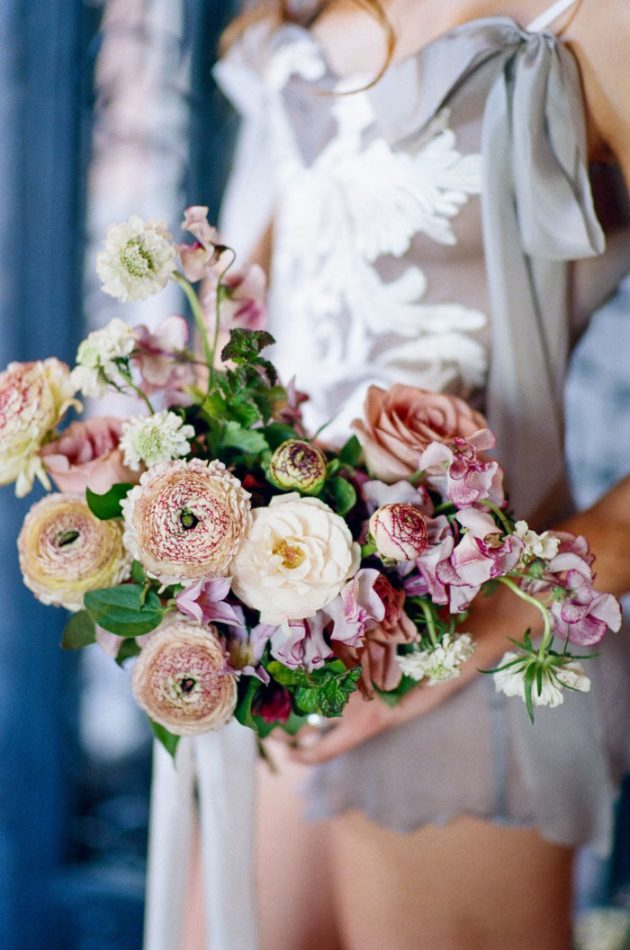 european-boudoir-inspiration-wedding-shoot-lavender-roses28
