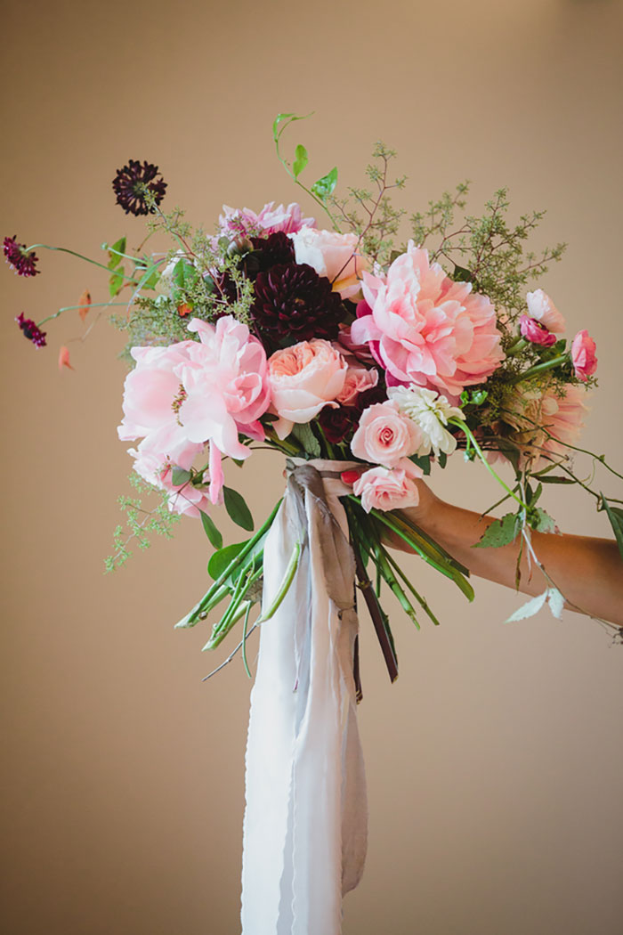 Ribault-Club-modern-geometry-floral-wedding-inspiration12