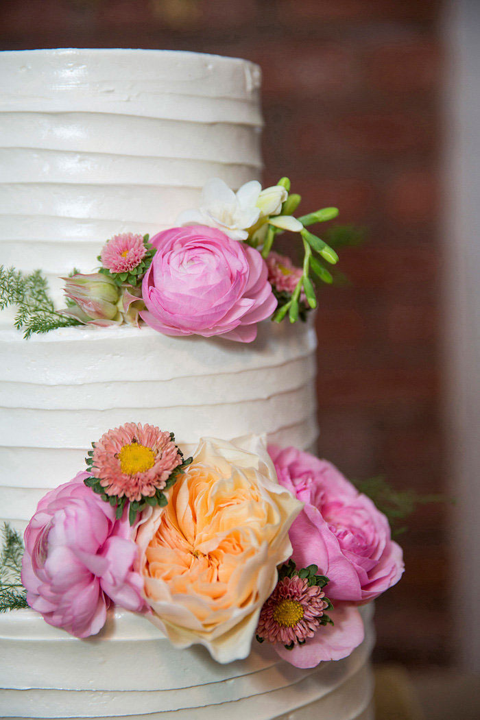 cafe-amelie-new-orleans-vintage-pink-wedding-inspiration55