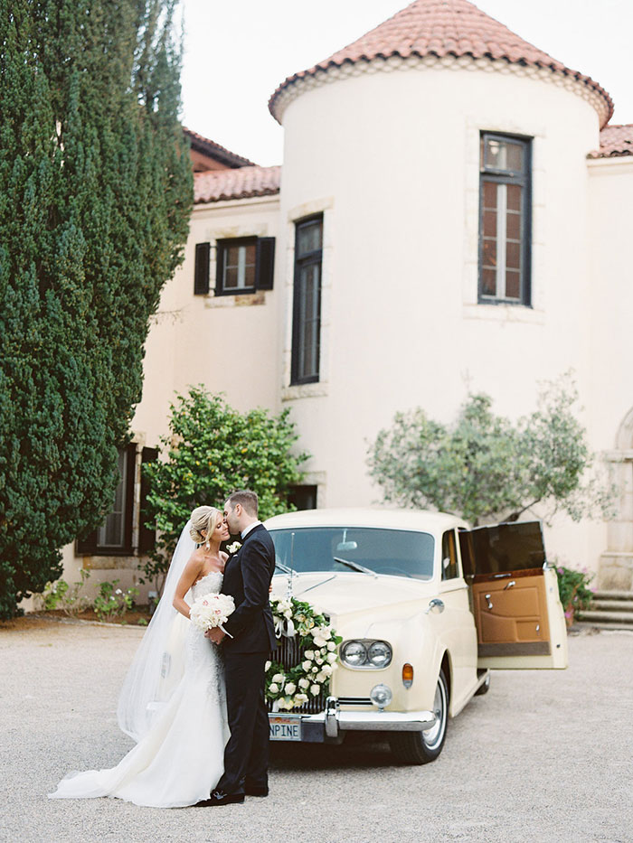 stonepine-estate-elegant-white-floral-wedding-inspiration14
