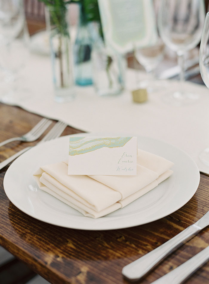brittland-manor-relaxed-elegant-maine-gold-wedding-party-inspiration34