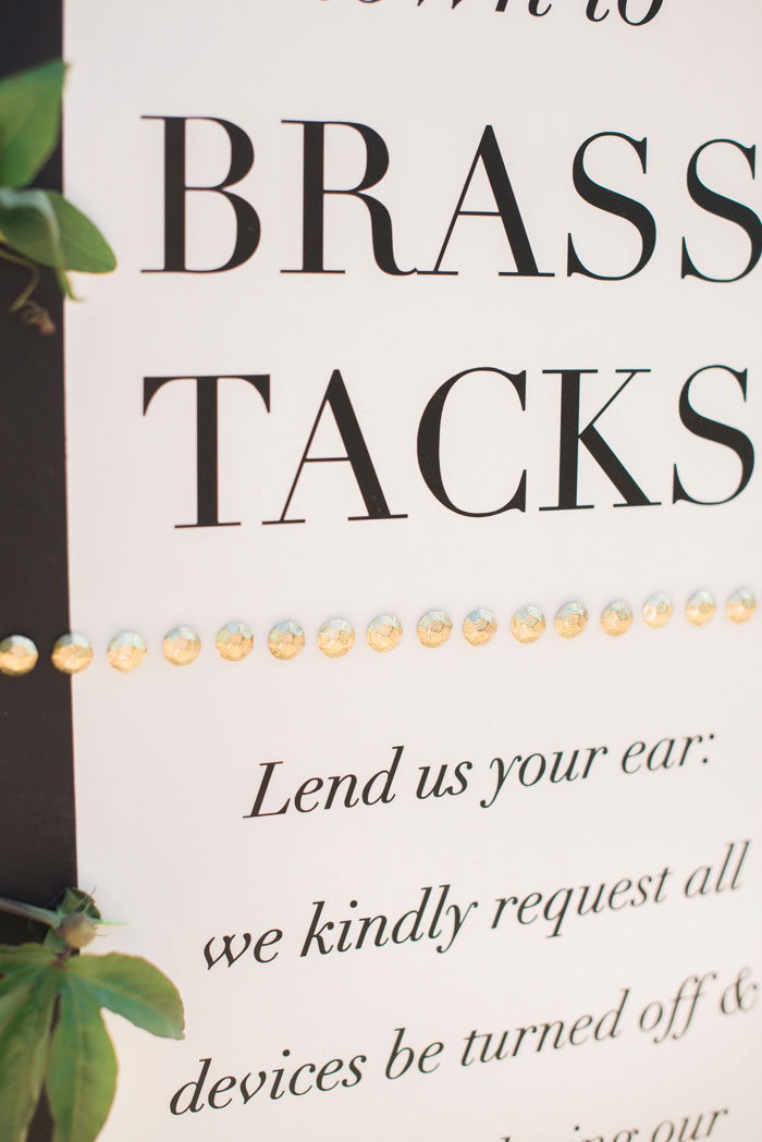 champagne-inspired-wedding-black-and-white-gold-typography-modern-inspiration25