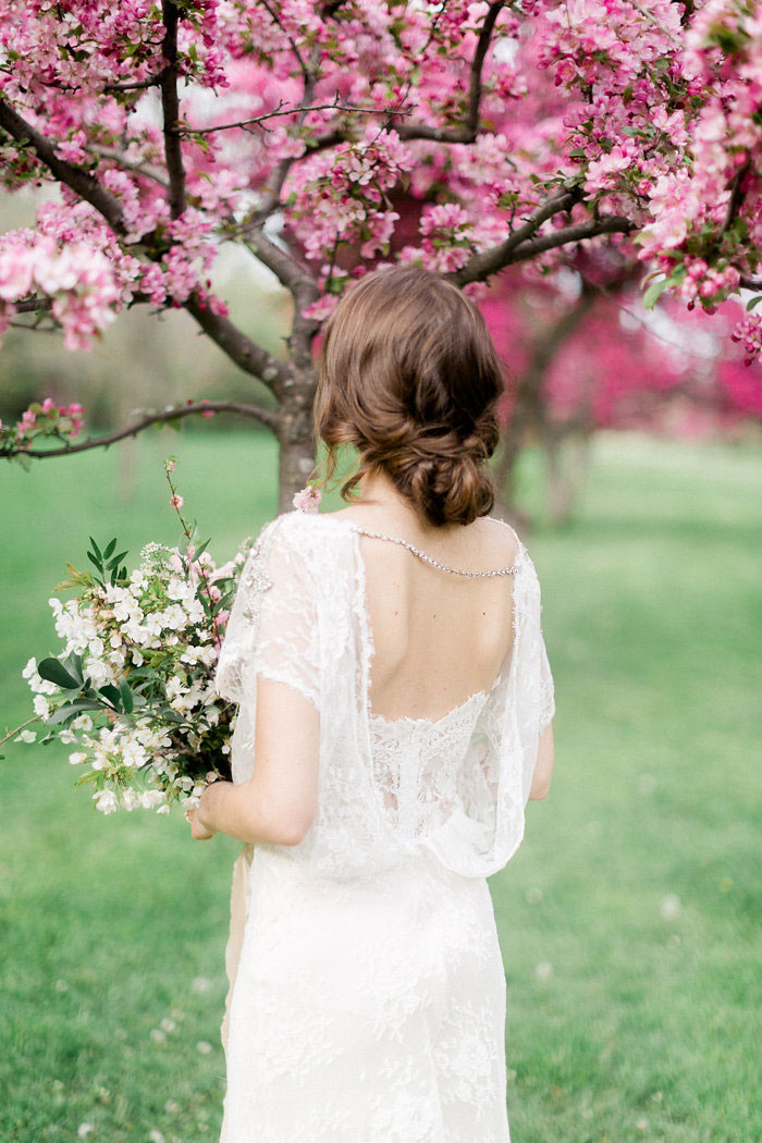 spring-pink-blossoms-ethereal-inspiration-shoot13