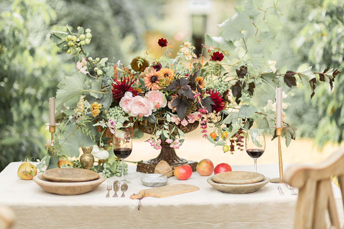 autumn-secret-garden-dahlia-european-wedding-inspiration06