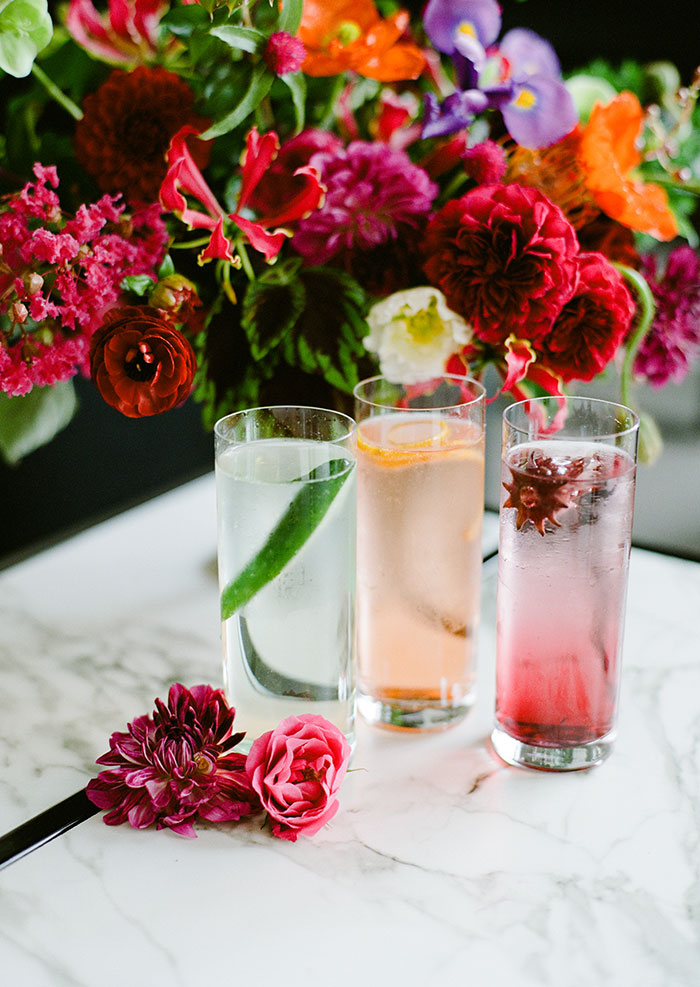 dutch-floral-pink-modern-vintage-wedding-inspiration01