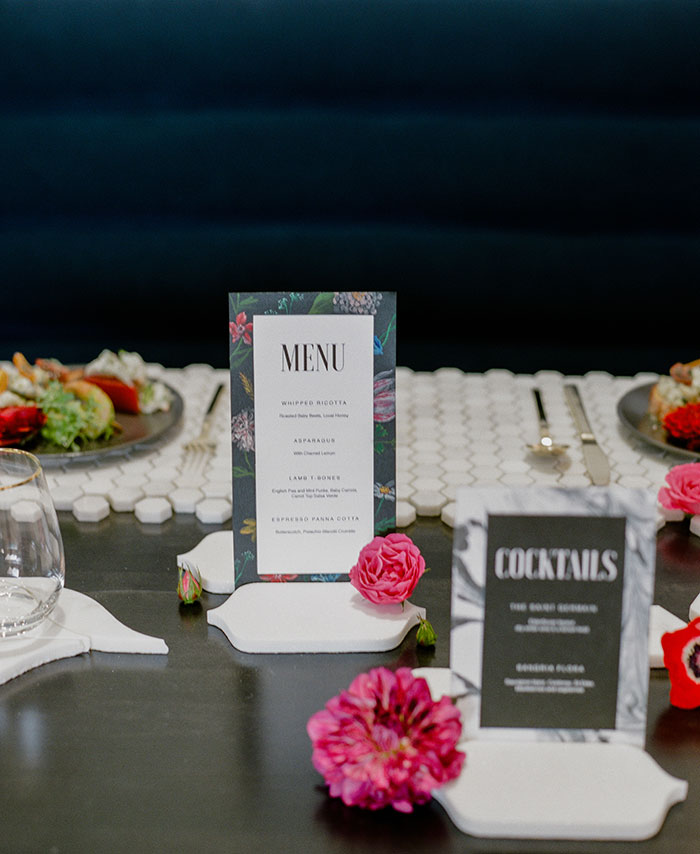 dutch-floral-pink-modern-vintage-wedding-inspiration14