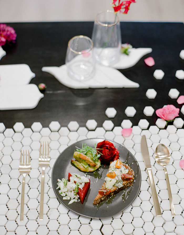 dutch-floral-pink-modern-vintage-wedding-inspiration15