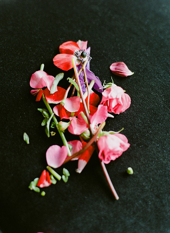 dutch-floral-pink-modern-vintage-wedding-inspiration17