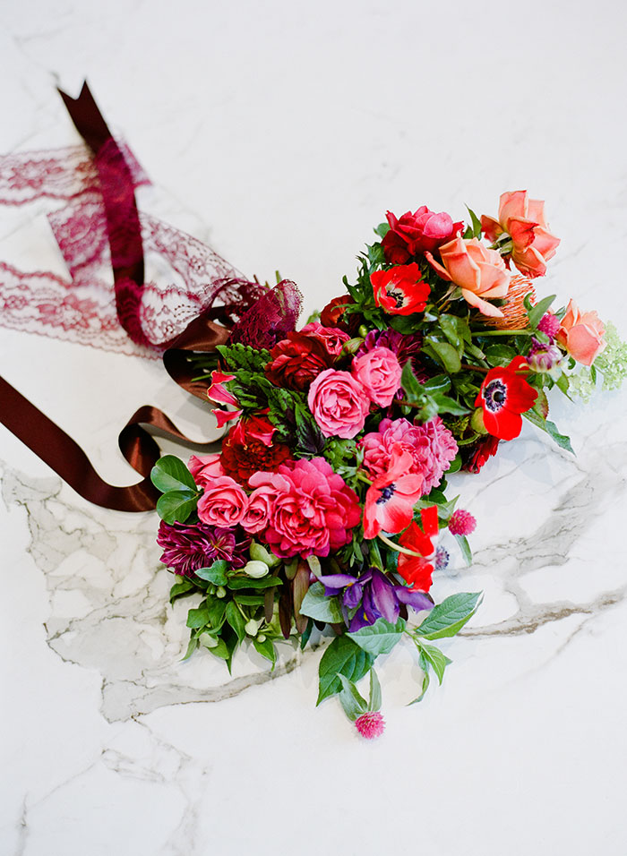 dutch-floral-pink-modern-vintage-wedding-inspiration21