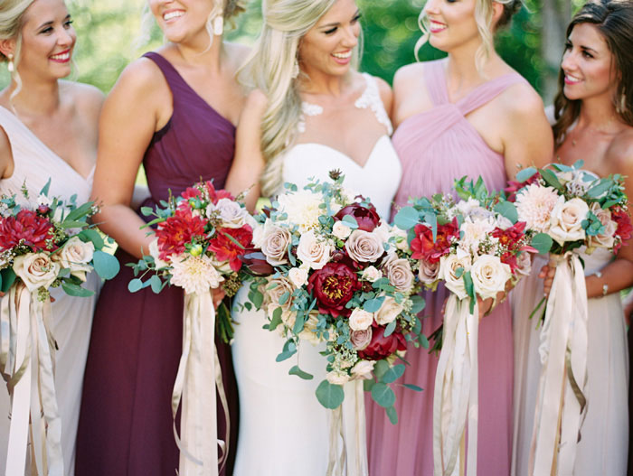silver-oaks-chateau-saint-louis-red-lavender-pink-floral-wedding-inspiration17