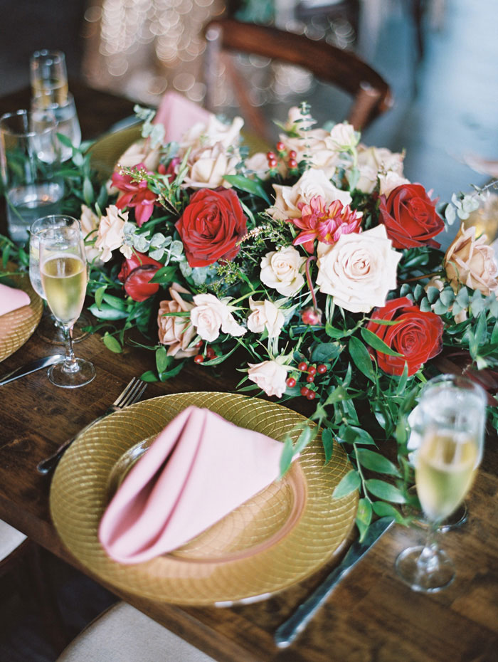 silver-oaks-chateau-saint-louis-red-lavender-pink-floral-wedding-inspiration49