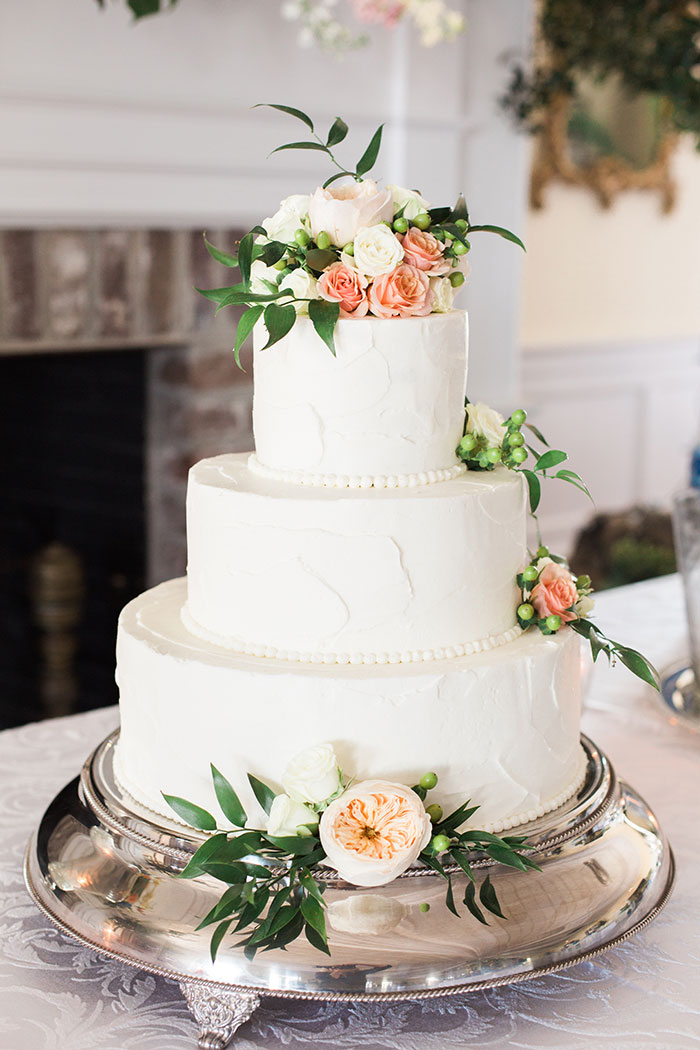 charleston-classic-southern-church-floral-green-wedding-inspiration05