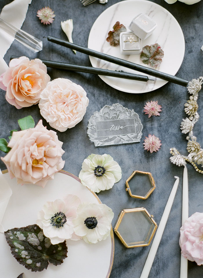 moody-gray-floral-peach-blush-industrial-inspiration-shoot44