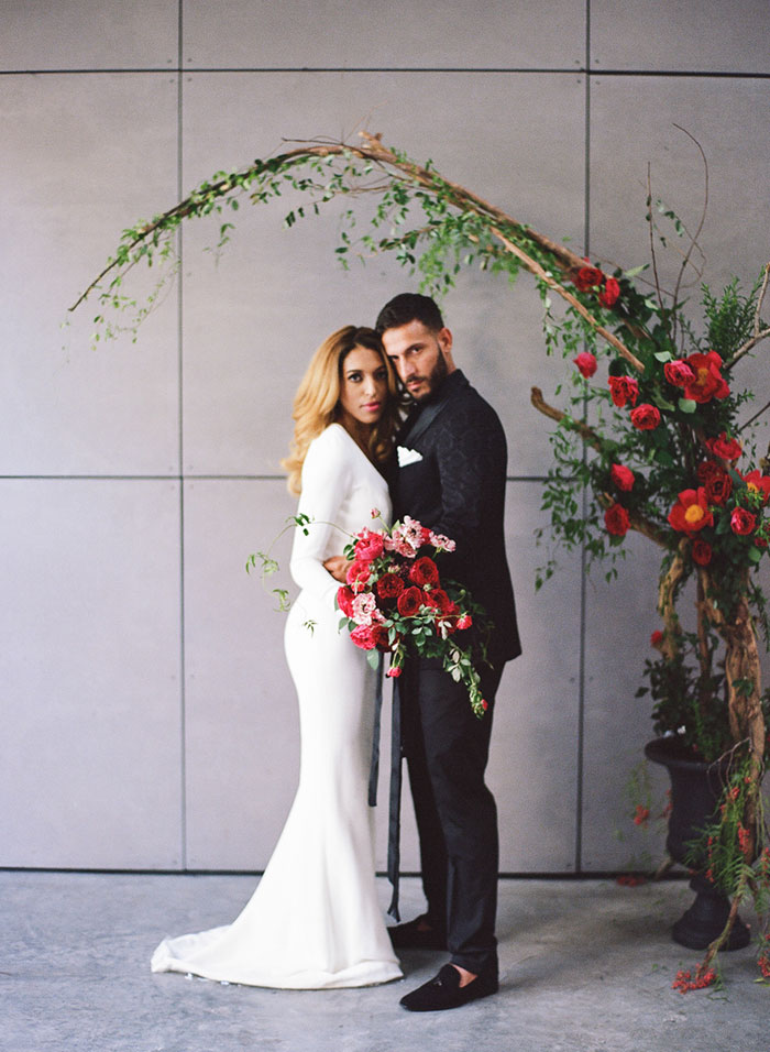 moody-rich-red-winter-contemporary-wedding-inspiration30