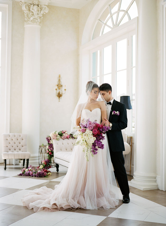 glam-new-orleans-lilac-magenta-pink-floral-dramatic-wedding-inspiration17